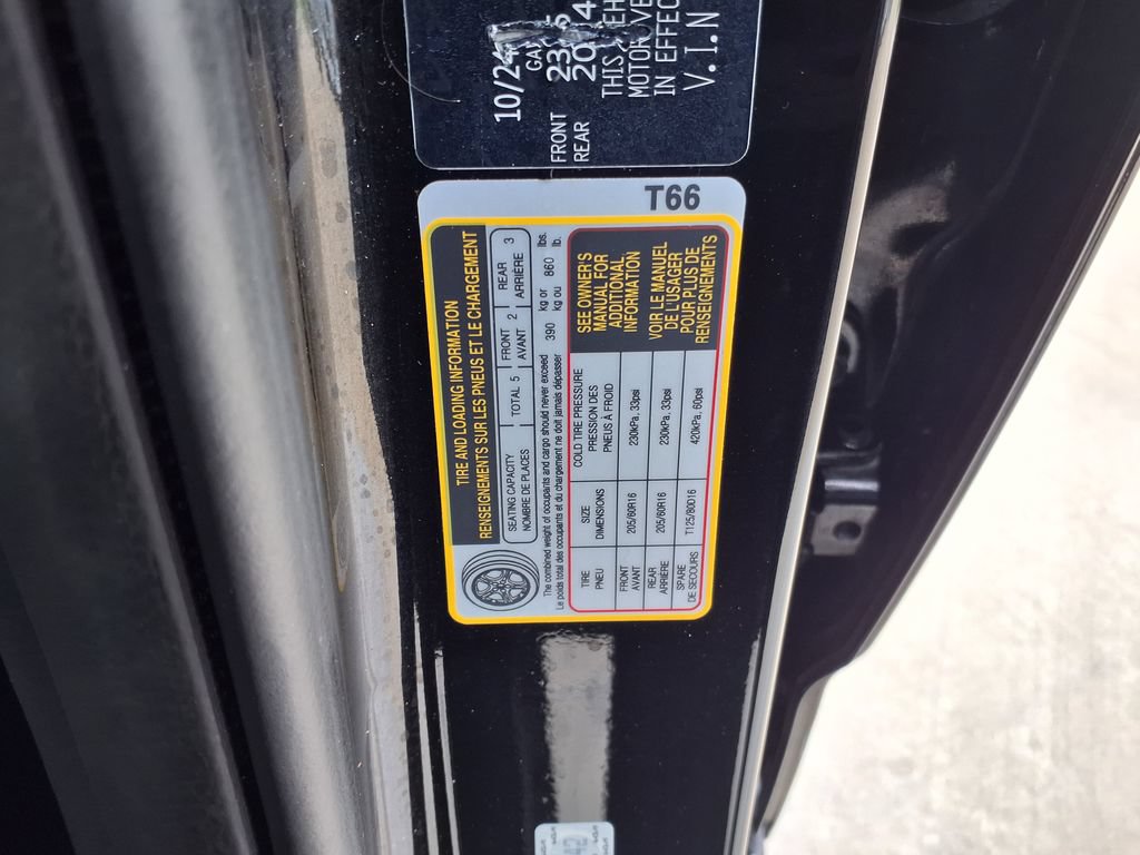 Used 2025 Kia Soul LX w/ LX Technology Package FWD image 31