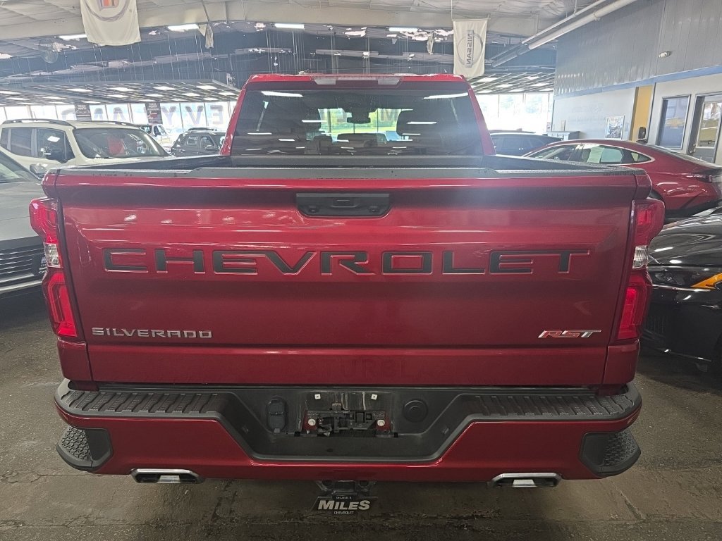 Certified 2025 Chevrolet Silverado 1500 RST AWD/4WD image 3