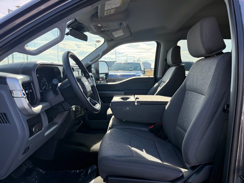 Used 2026 Ford F250 XL w/ STX Appearance Package image 5