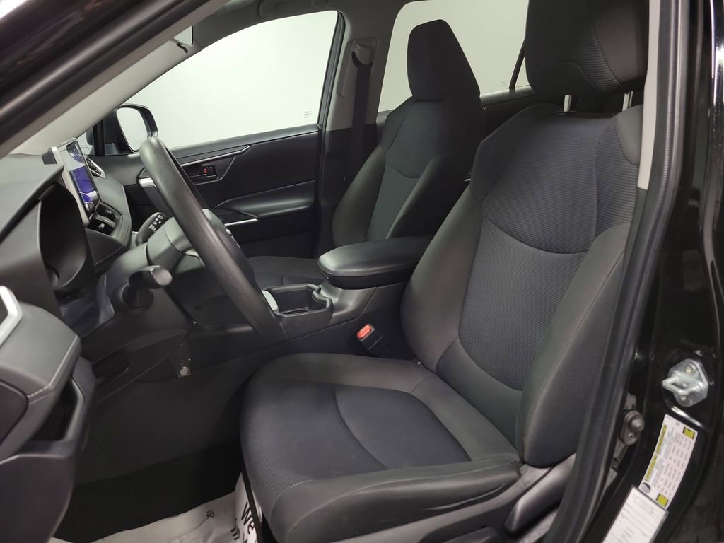 Used 2024 Toyota RAV4 LE image 13