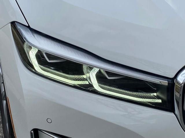 Used 2020 BMW 740i xDrive w/ Cold Weather Package image 8