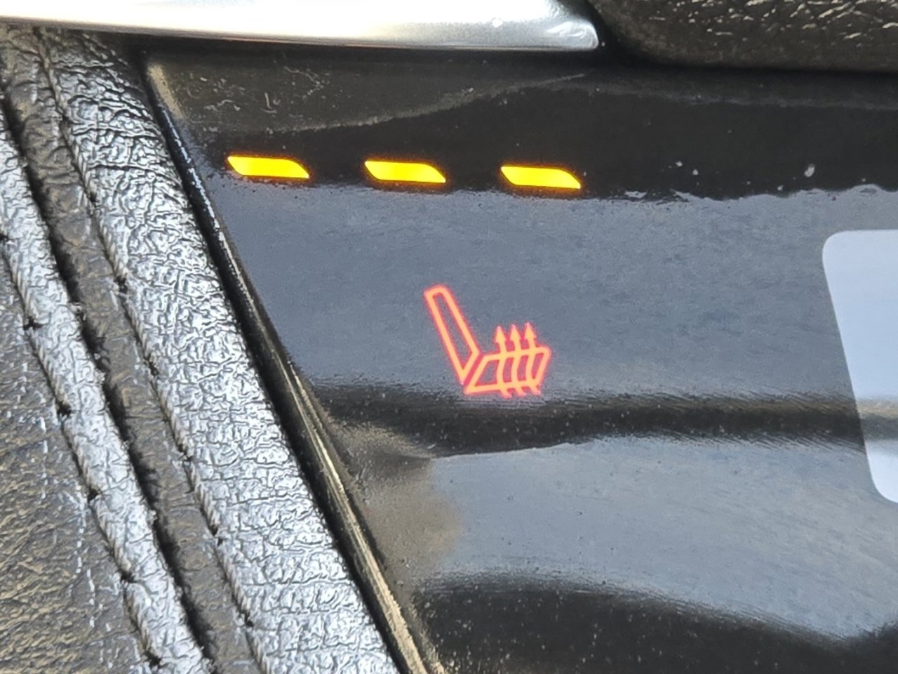 Used 2022 Cadillac XT5 Premium Luxury w/ LPO, Premium Carpet Package image 7