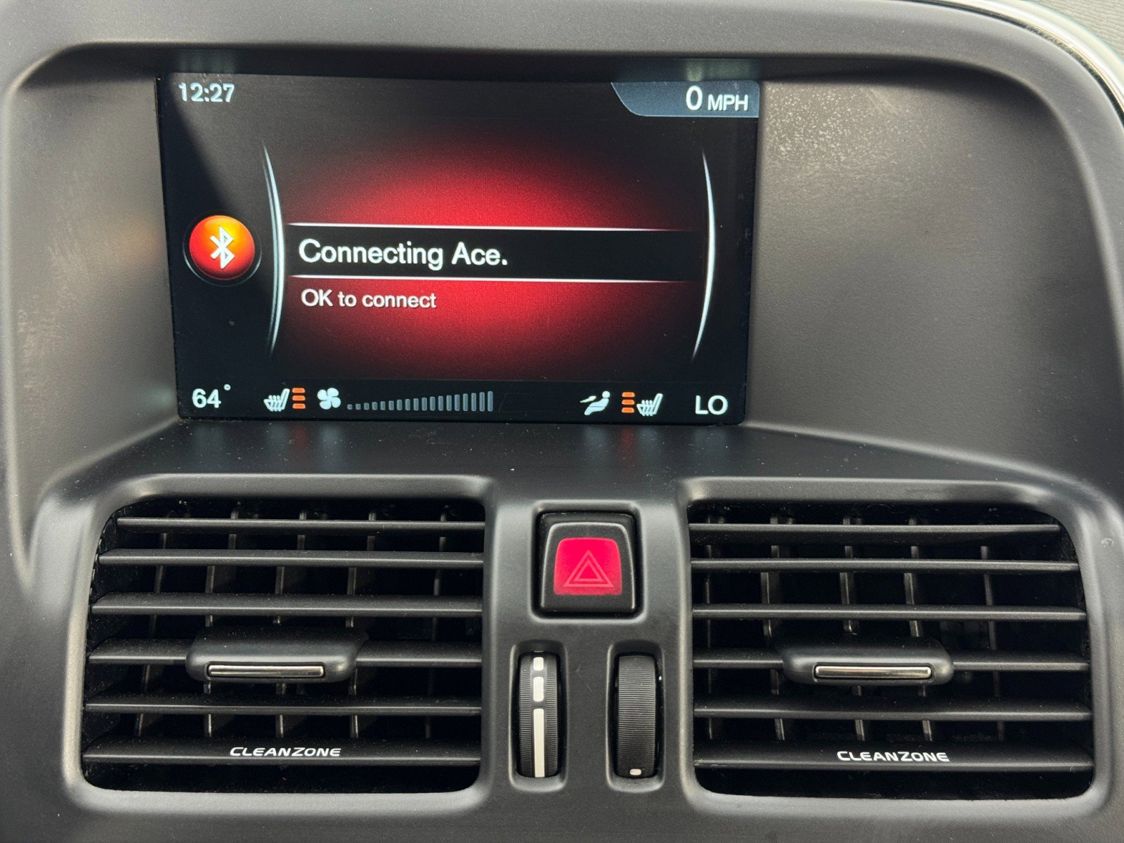 Used 2017 Volvo XC60 T5 Dynamic w/ Preferred Option Package image 26