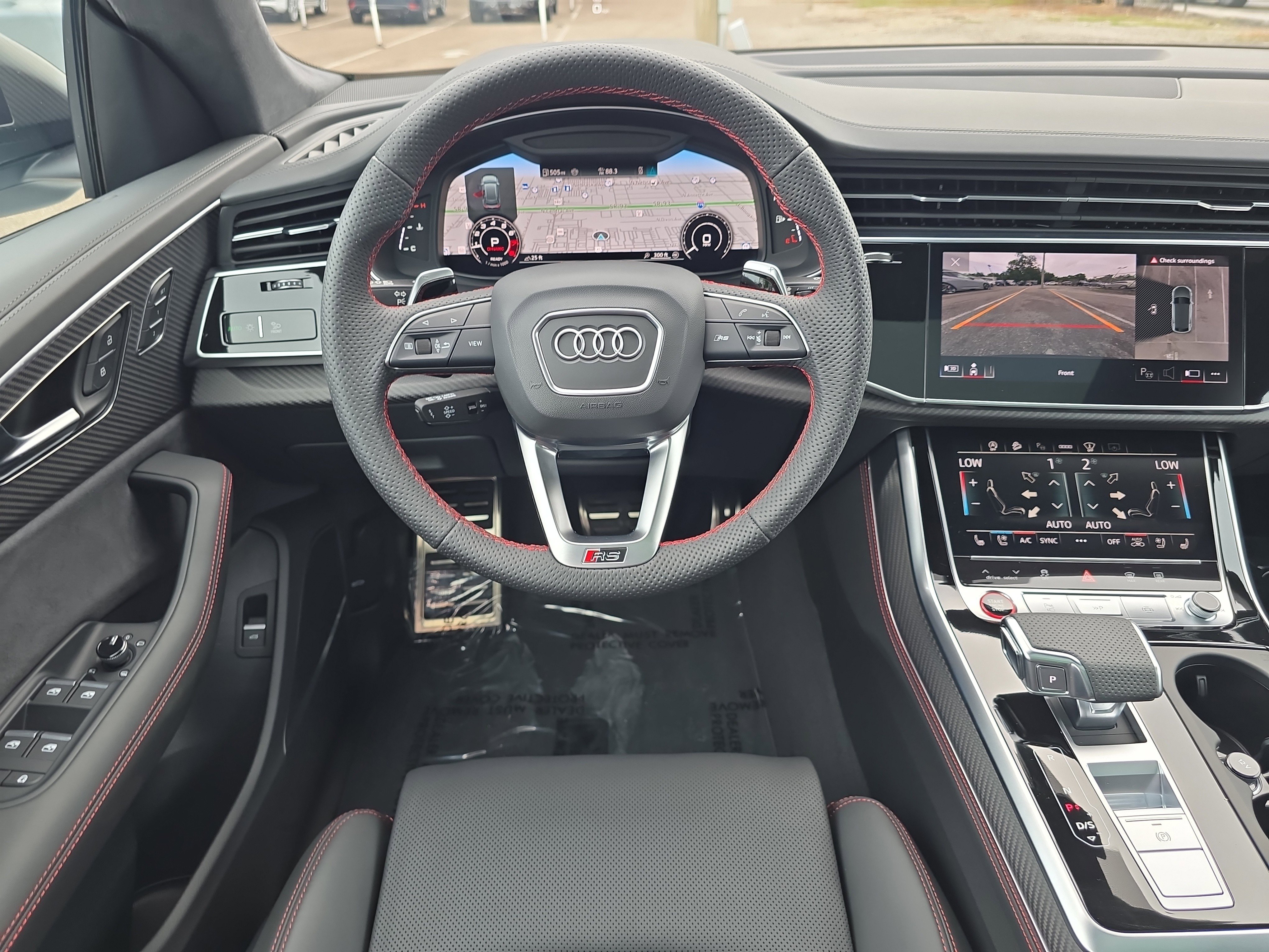 New 2025 Audi RS Q8 performance image 12