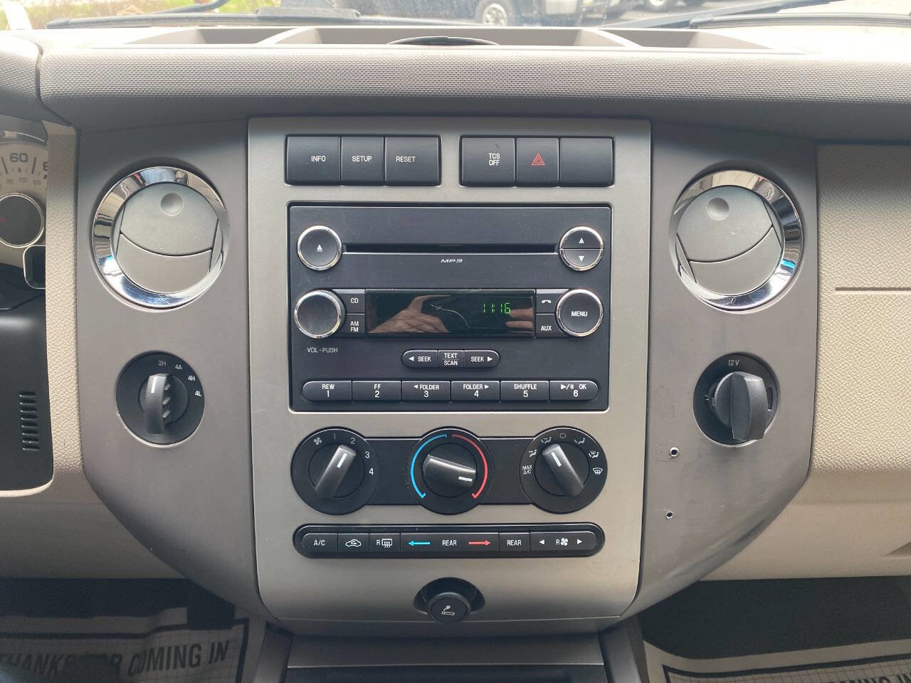 Used 2014 Ford Expedition XL image 15