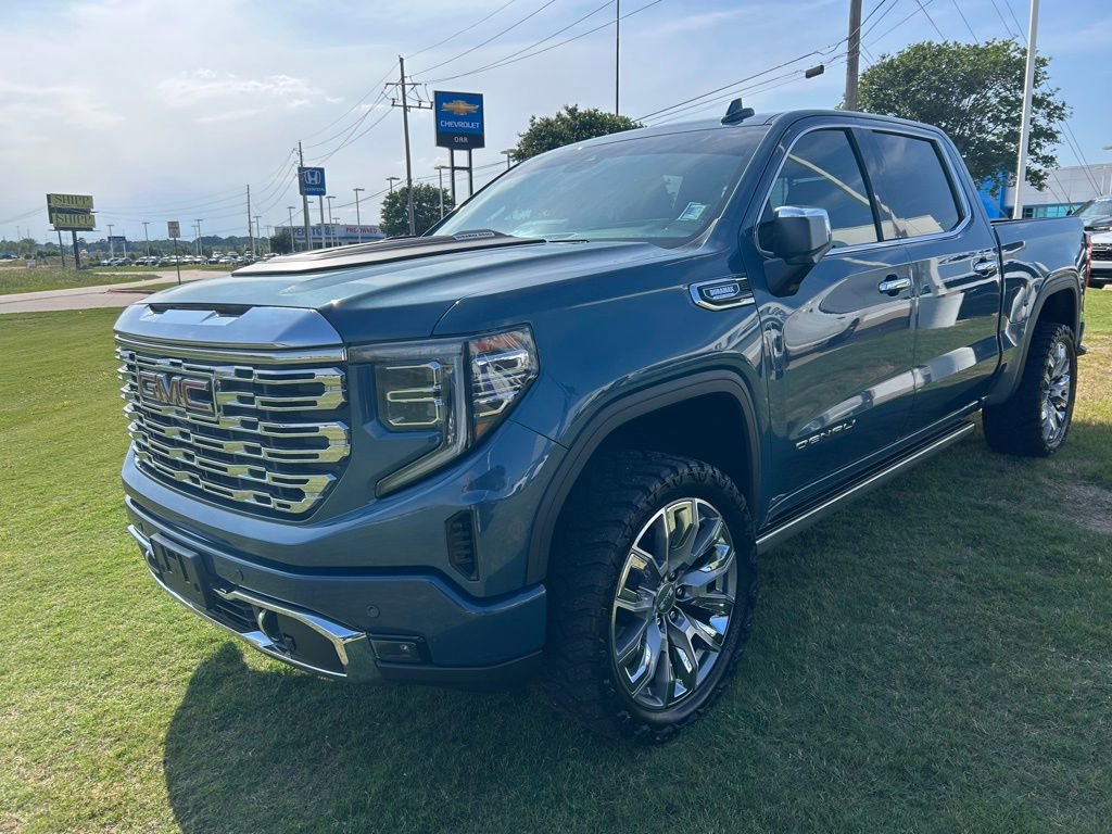 Used 2024 GMC Sierra 1500 Denali w/ Denali Reserve Package AWD/4WD image 14