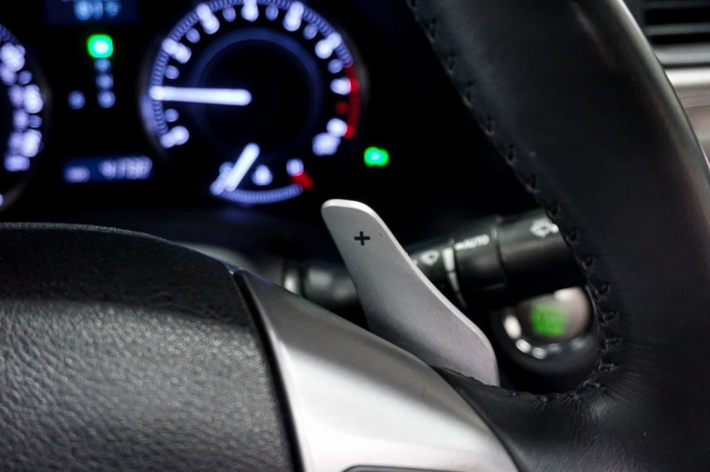 Used 2013 Lexus IS 350C w/ Luxury Pkg RWD image 29