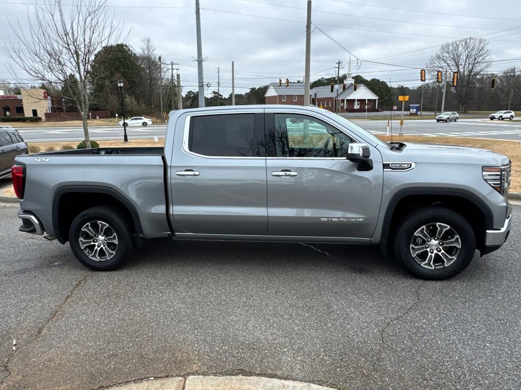 Used 2025 GMC Sierra 1500 SLT AWD/4WD image 9
