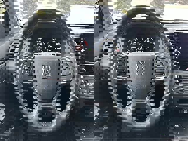 Used 2024 Honda Ridgeline Sport image 7