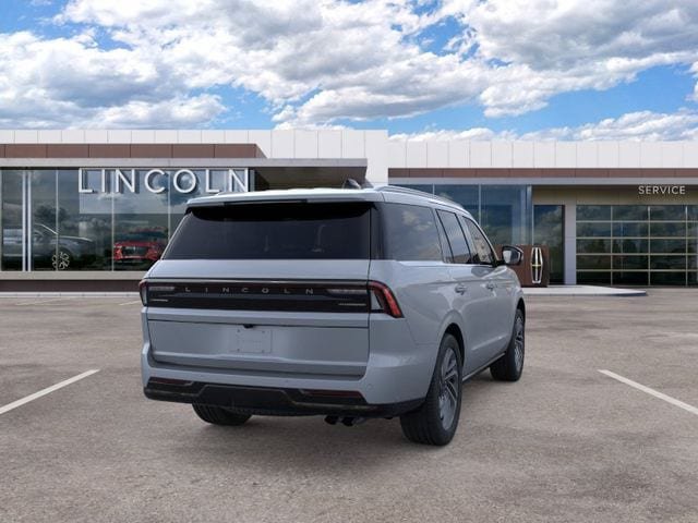 New 2026 Lincoln Navigator Reserve AWD/4WD image 8