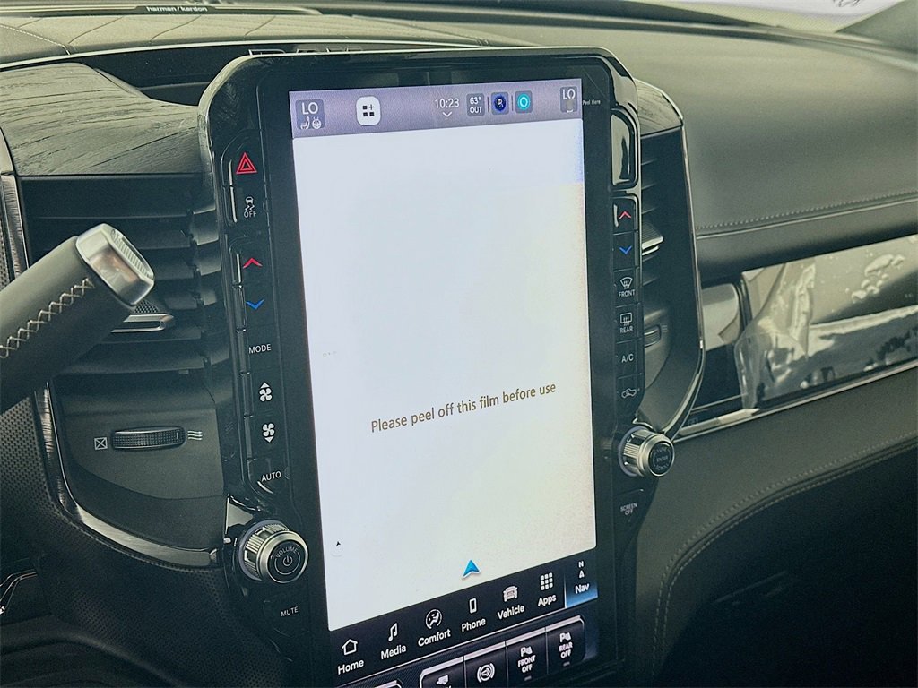 New 2026 RAM 2500 Limited w/ Towing Technology Group image 15