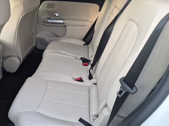 New 2026 Mercedes-Benz GLB 250 image 14