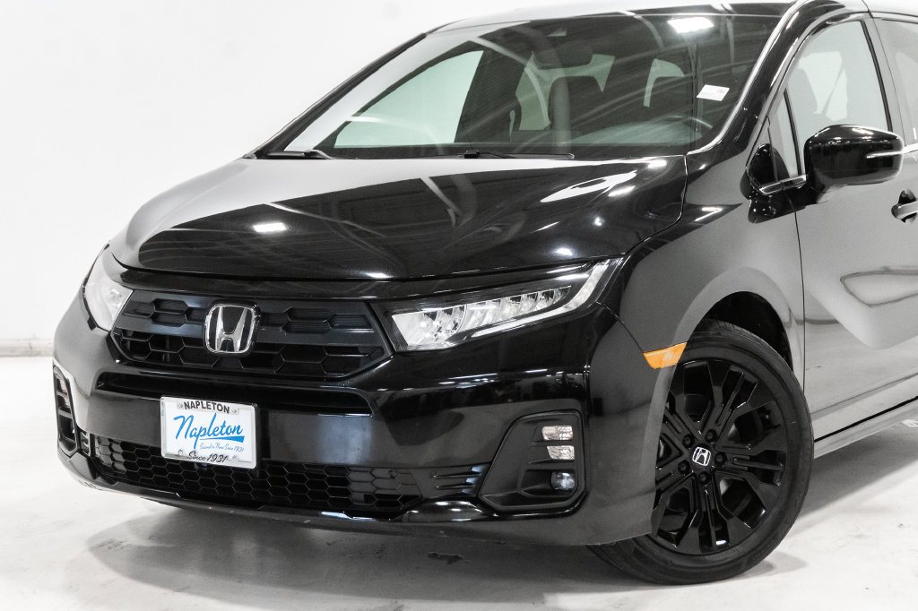 Used 2025 Honda Odyssey Sport-L image 2