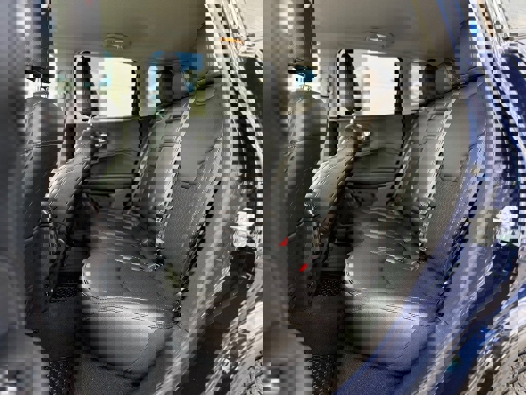 Used 2019 Jeep Compass Latitude w/ Cold Weather Group image 20