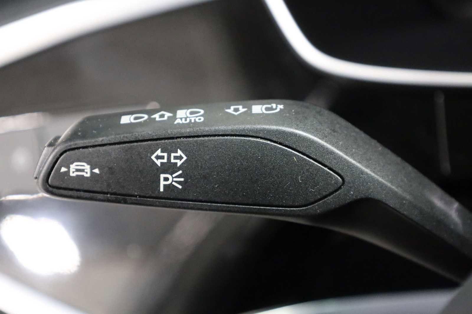 Used 2022 Audi Q3 2.0T Premium w/ Convenience Package image 28