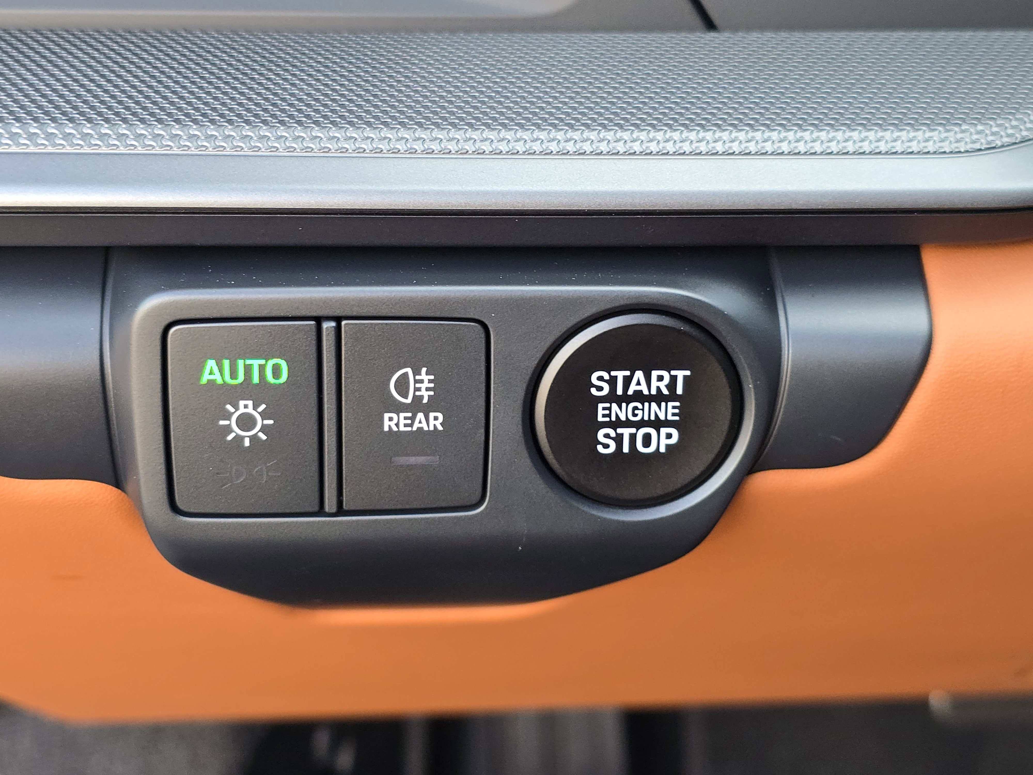 Certified 2025 Porsche 911 Carrera image 25