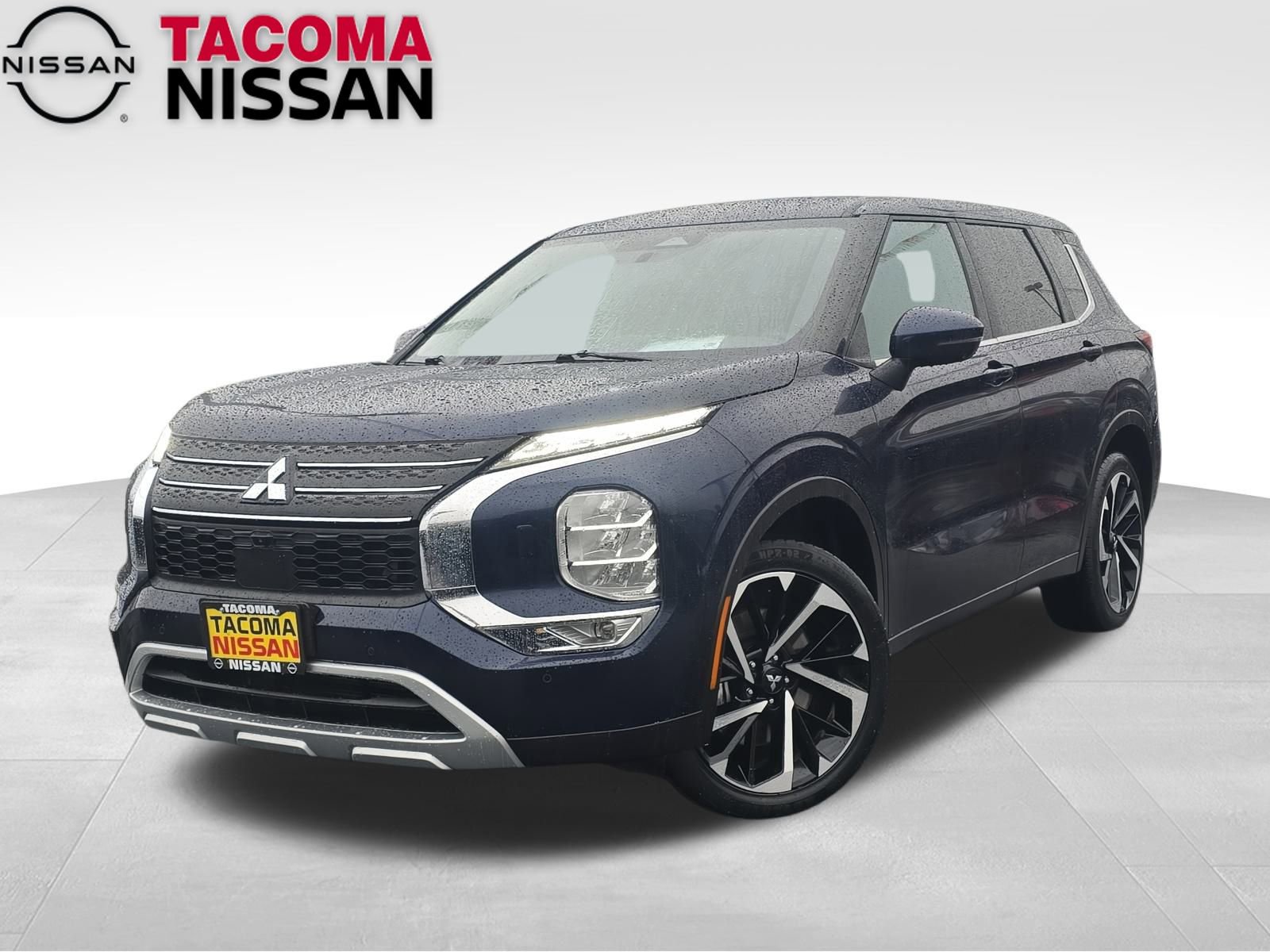 Used 2024 Mitsubishi Outlander SE