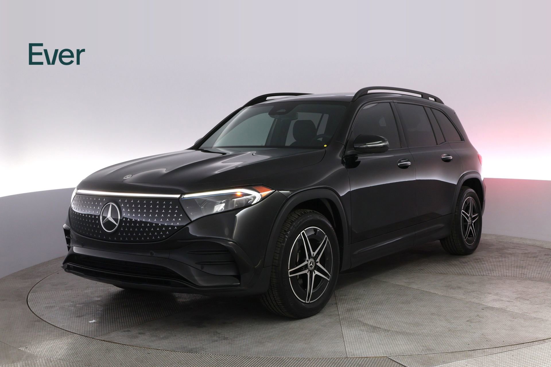 Used 2024 Mercedes-Benz EQB 300 4MATIC image 2