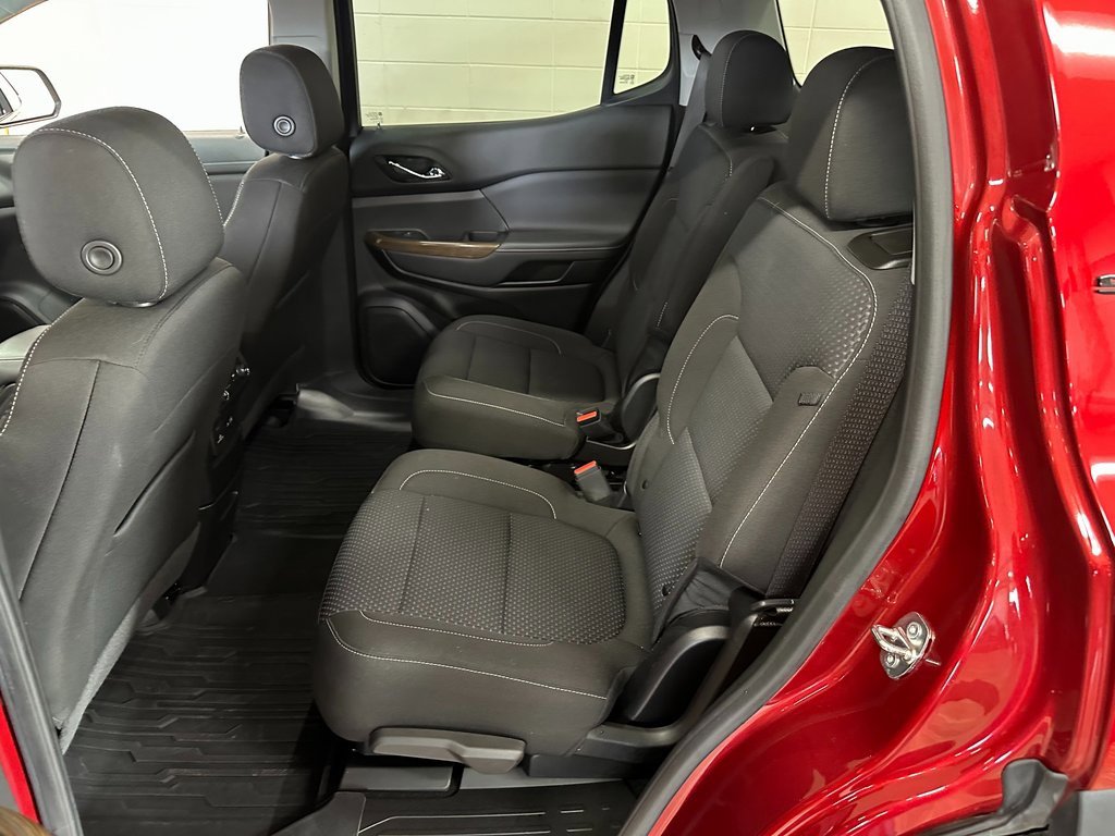 Used 2023 GMC Acadia SLE w/ Driver Convenience Package image 35