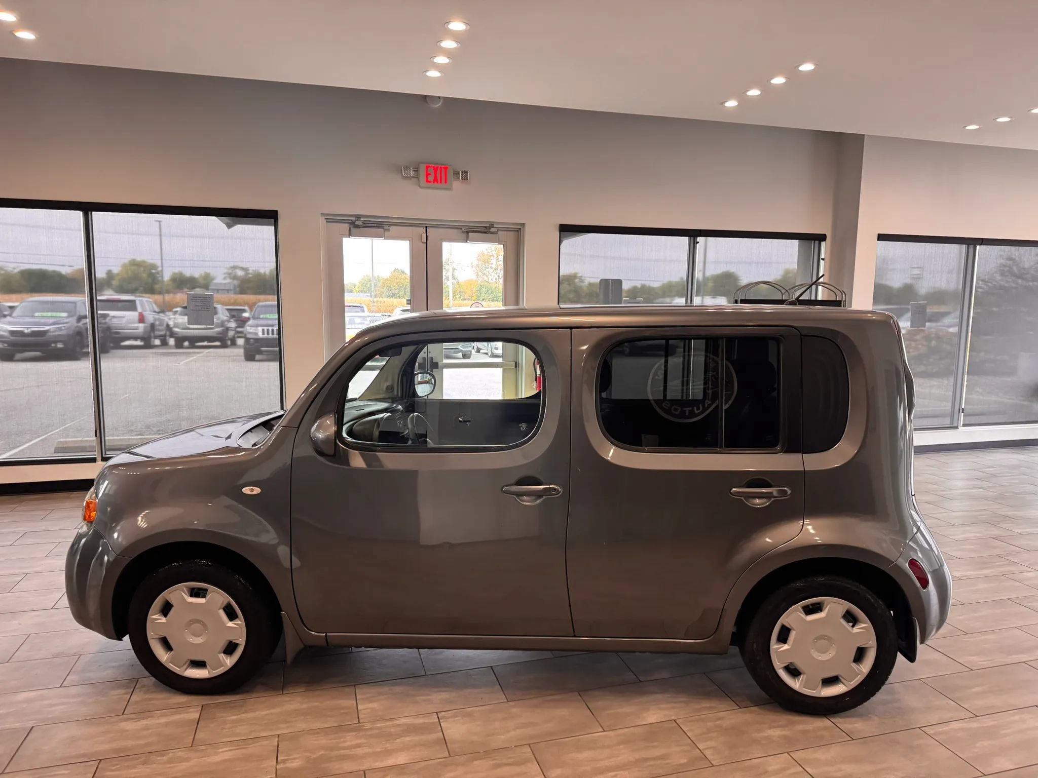 Used 2012 Nissan Cube 1.8 S w/ Interior Designer Pkg FWD image 40