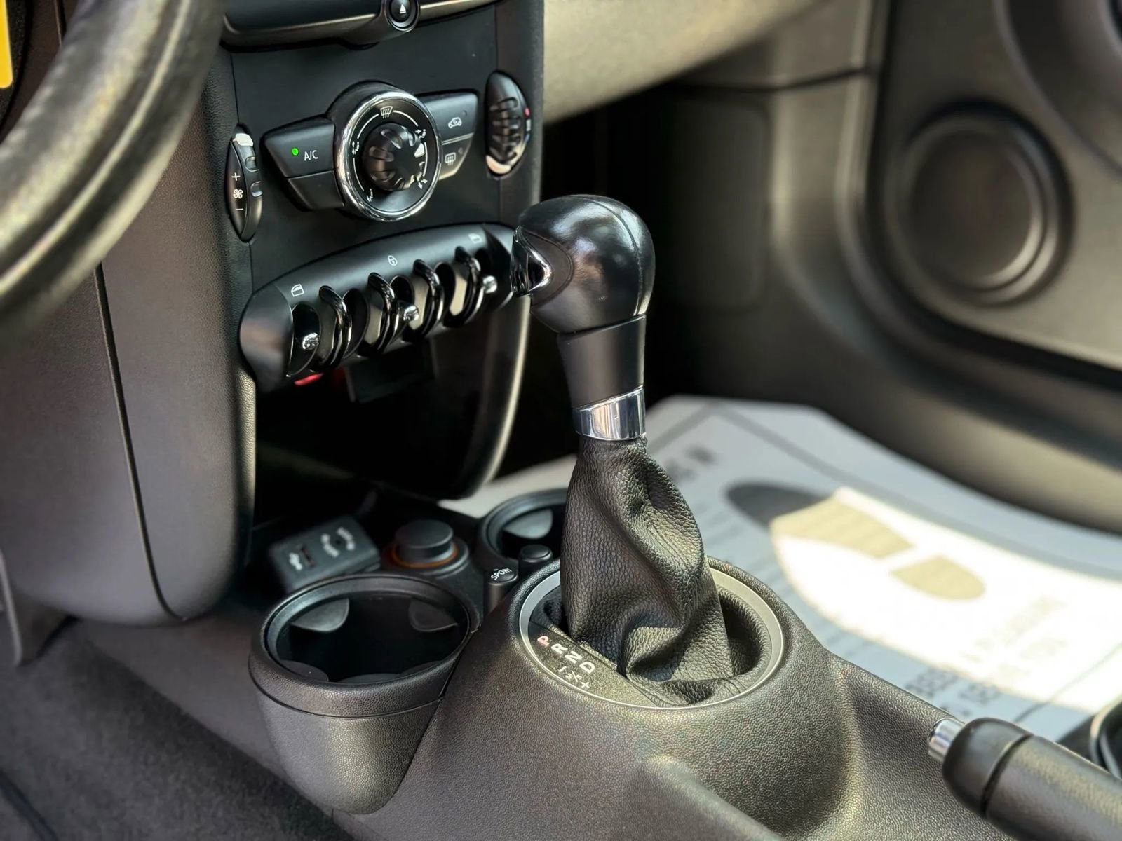 Used 2013 MINI Cooper Hardtop image 25