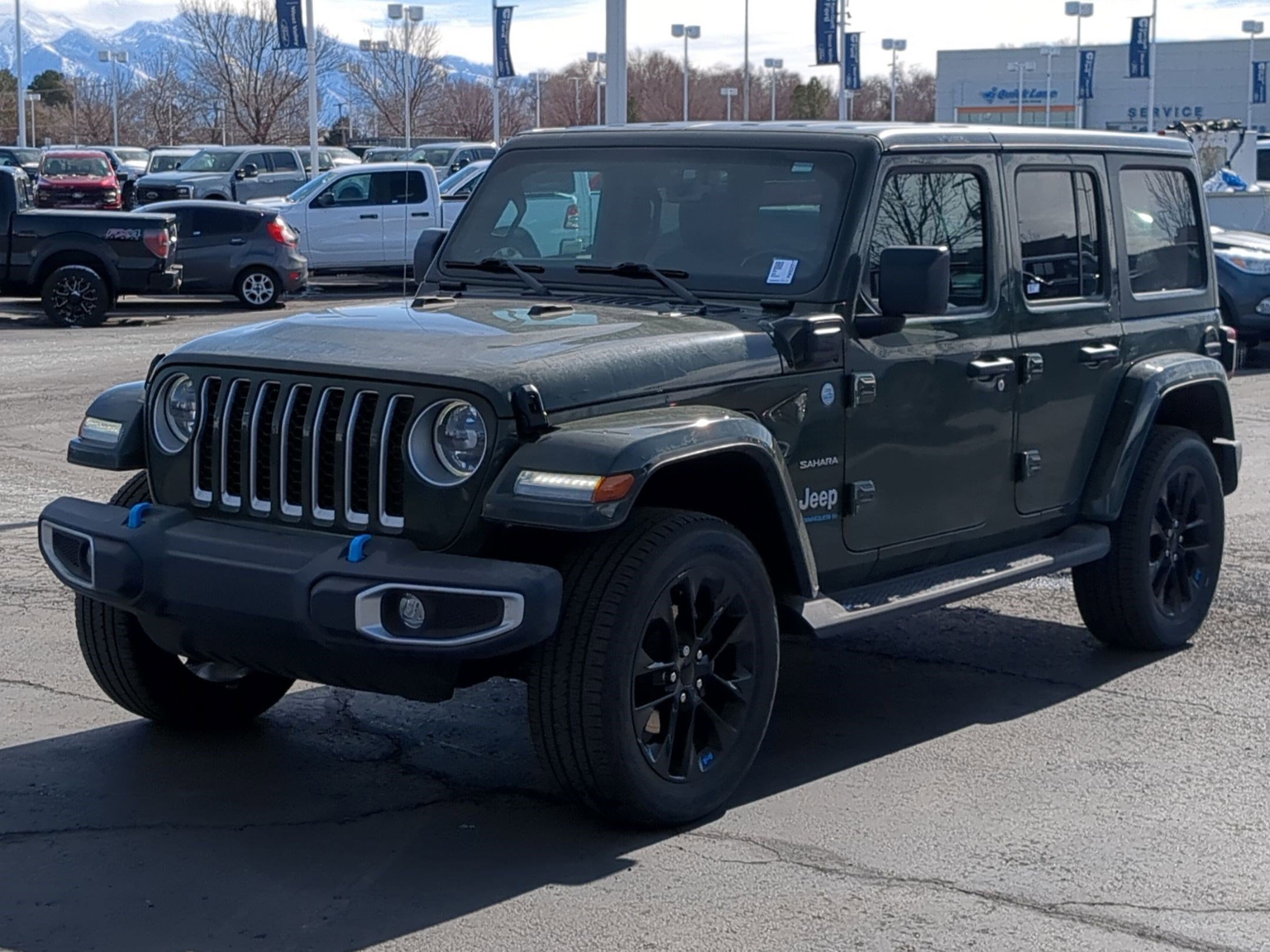 Used 2023 Jeep Wrangler Sahara w/ Cold Weather Group image 10