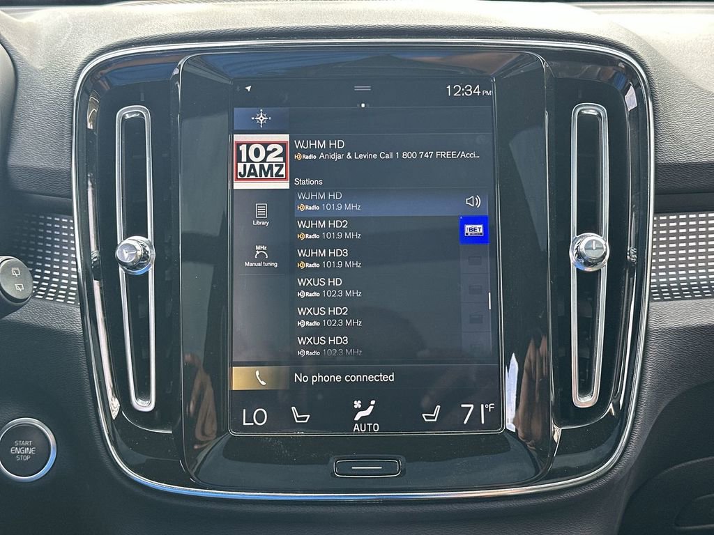 Used 2019 Volvo XC40 T5 R-Design image 17