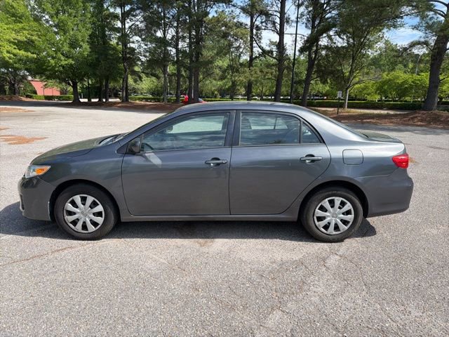 Used 2011 Toyota Corolla LE image 2