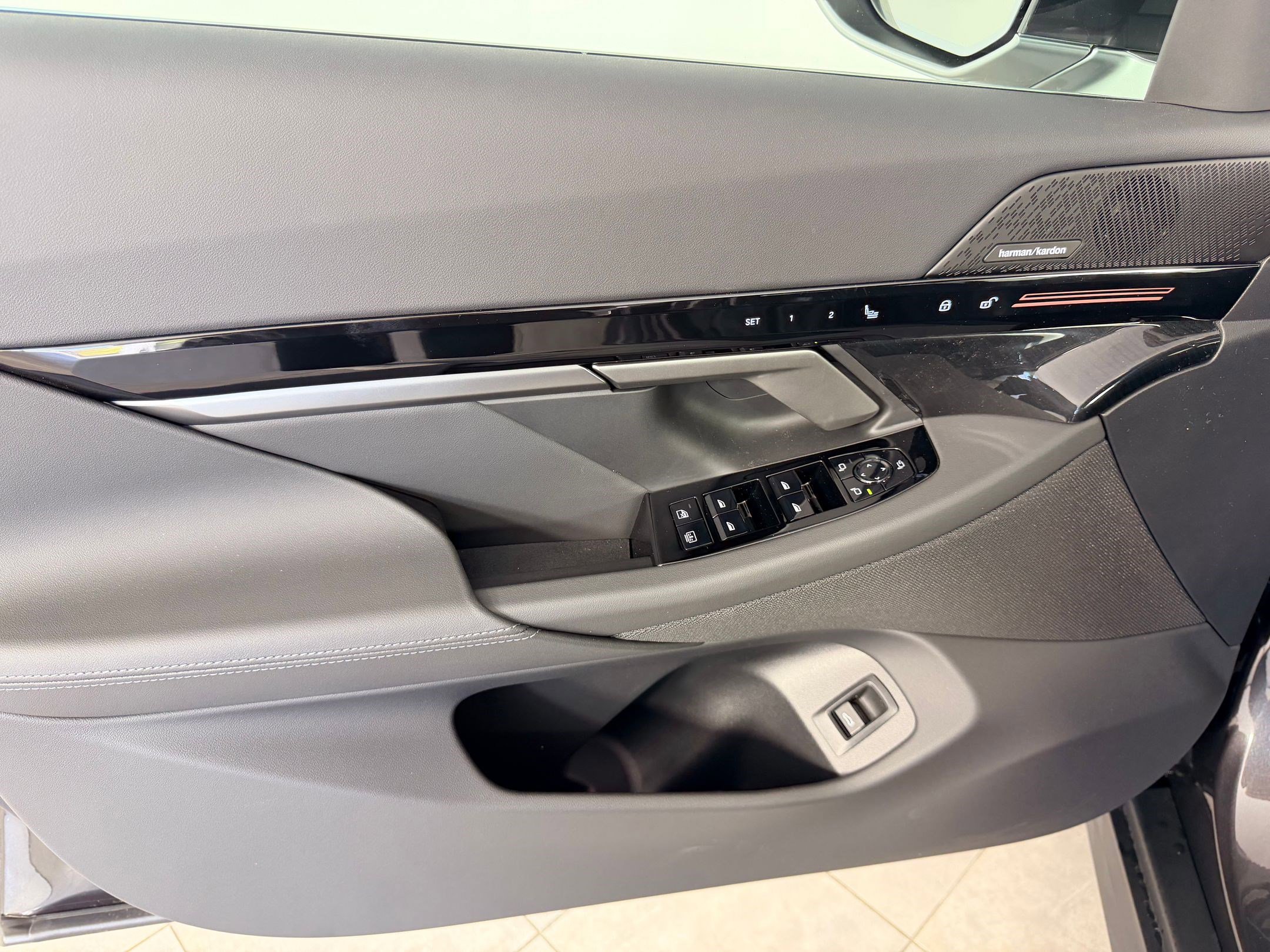 New 2026 BMW 530i RWD image 12