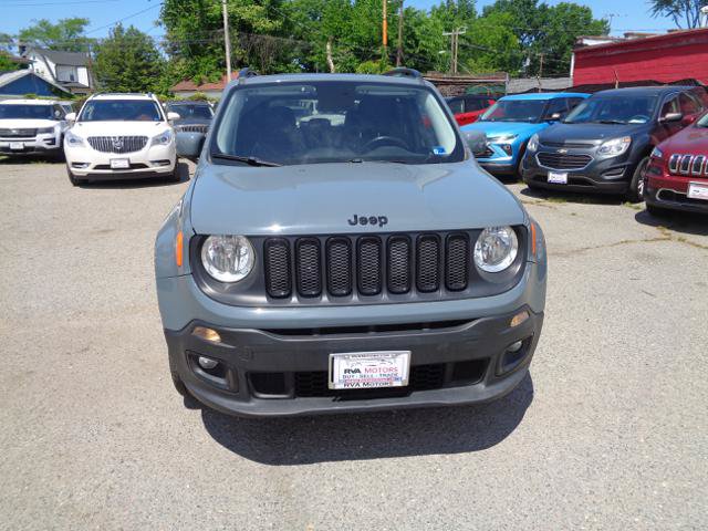 Used 2017 Jeep Renegade Altitude AWD/4WD image 3