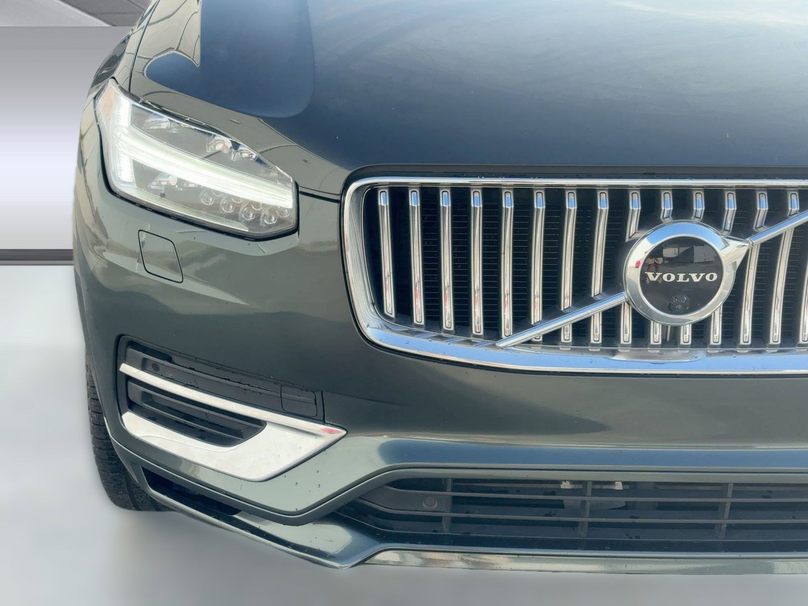 Used 2020 Volvo XC90 T6 Inscription w/ Protection Package image 11