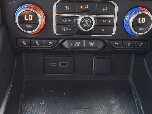 Used 2023 GMC Yukon XL SLT w/ SLT Premium Package image 20