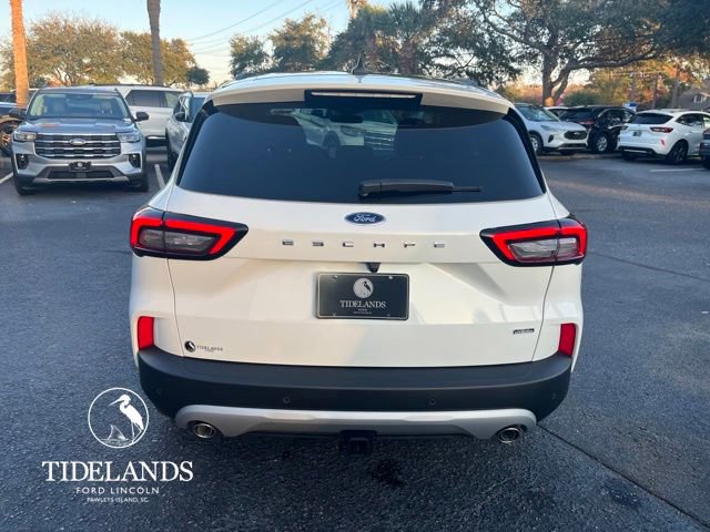 New 2025 Ford Escape SE w/ Class II Trailer Tow Package image 8