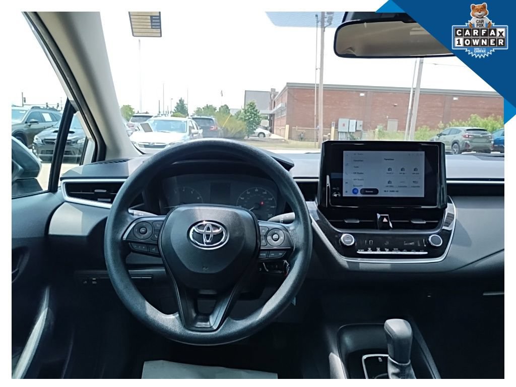 Used 2025 Toyota Corolla LE FWD image 15