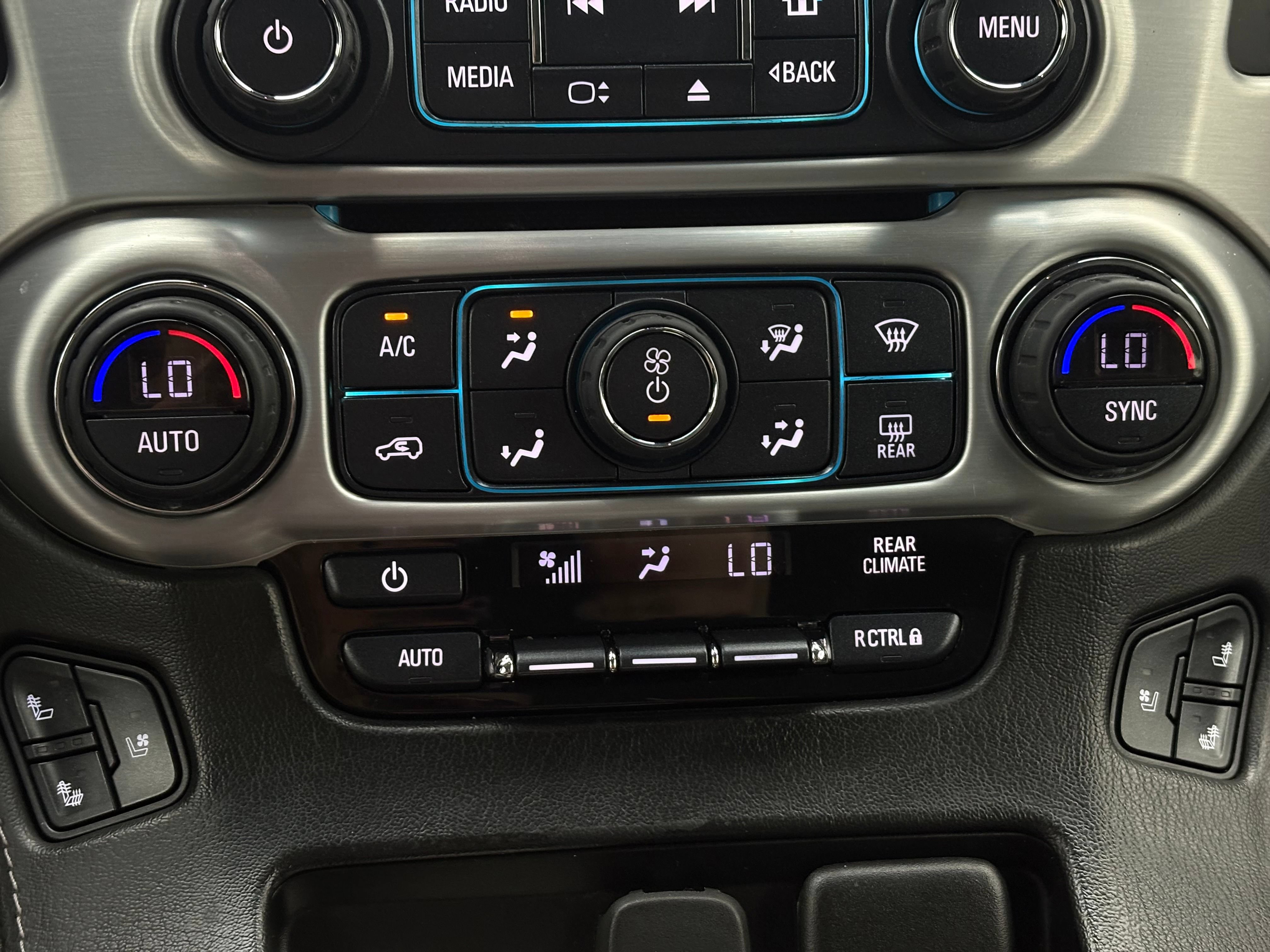 Used 2018 GMC Yukon XL SLT AWD/4WD image 30