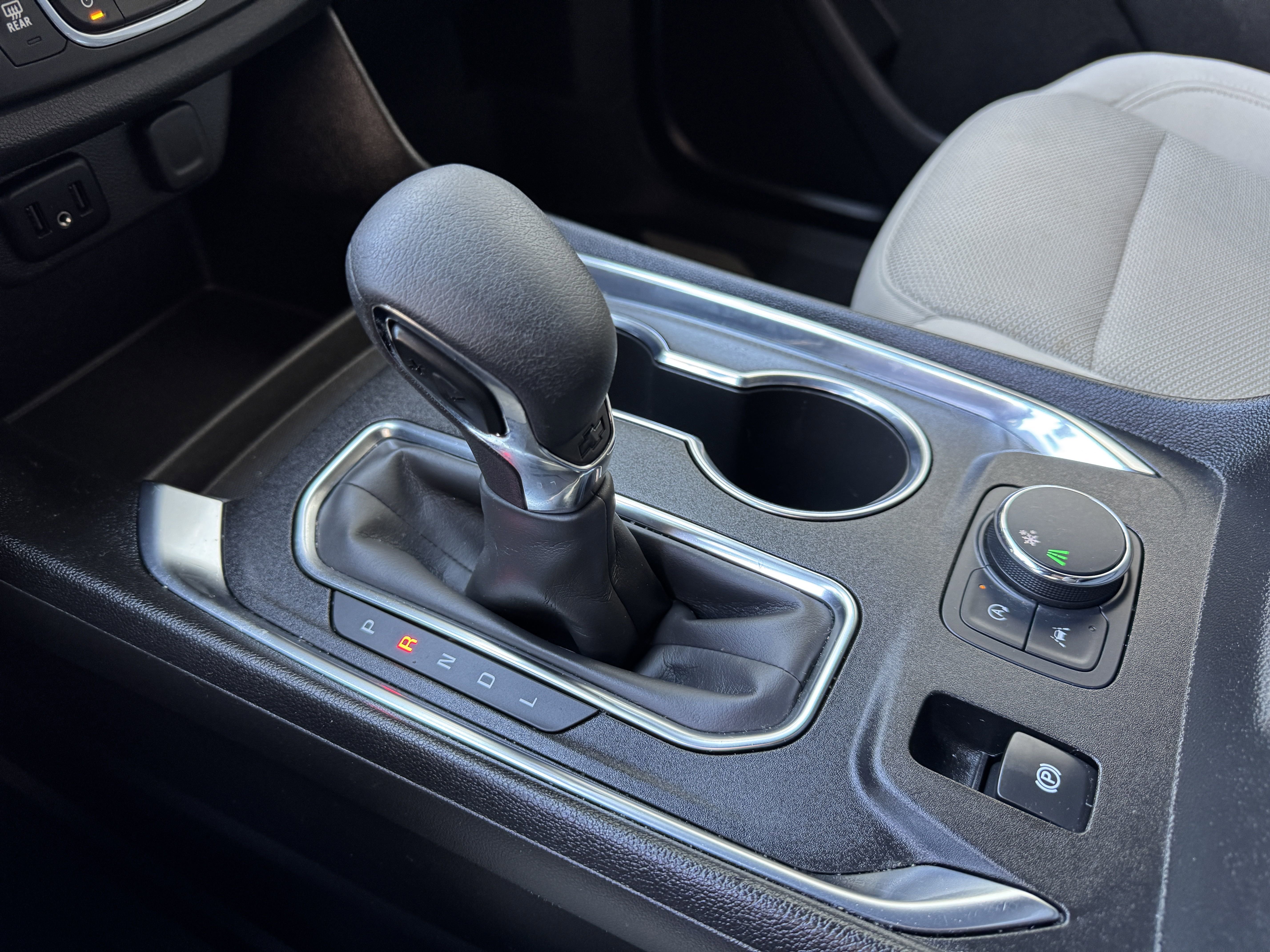 Certified 2022 Chevrolet Traverse LS image 28