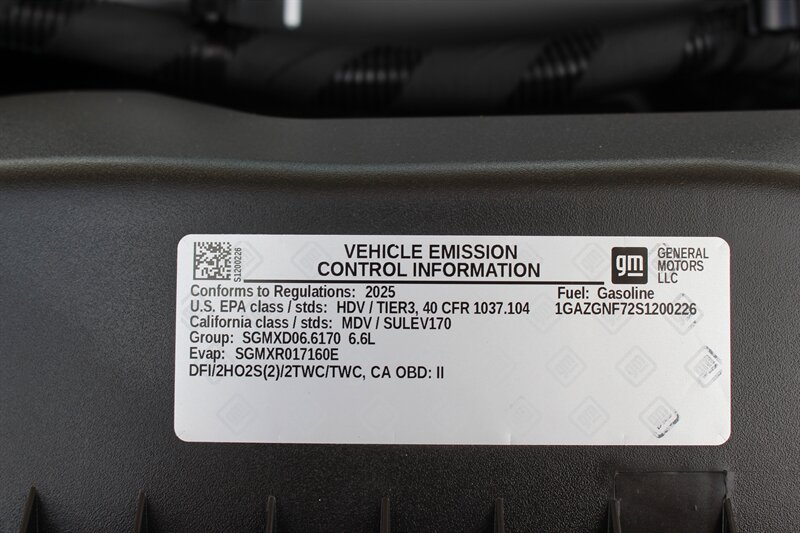 Used 2025 Chevrolet Express 3500 LS RWD image 30