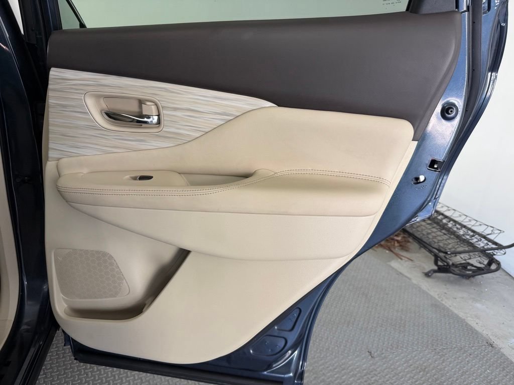 Used 2018 Nissan Murano SL w/ Cargo Package FWD image 39