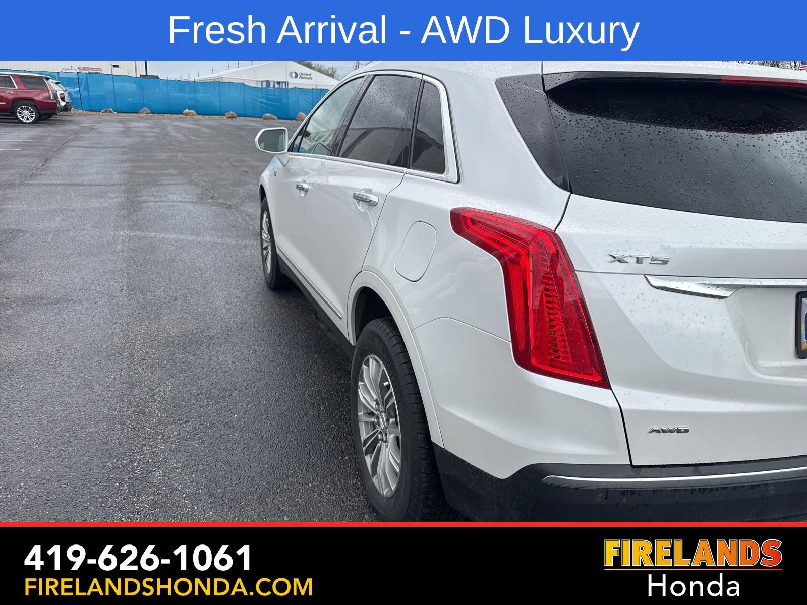 Used 2017 Cadillac XT5 Luxury w/ Driver Awareness Package image 4