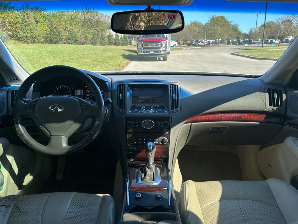 Used 2010 INFINITI G37 Journey w/ Premium Pkg RWD image 4