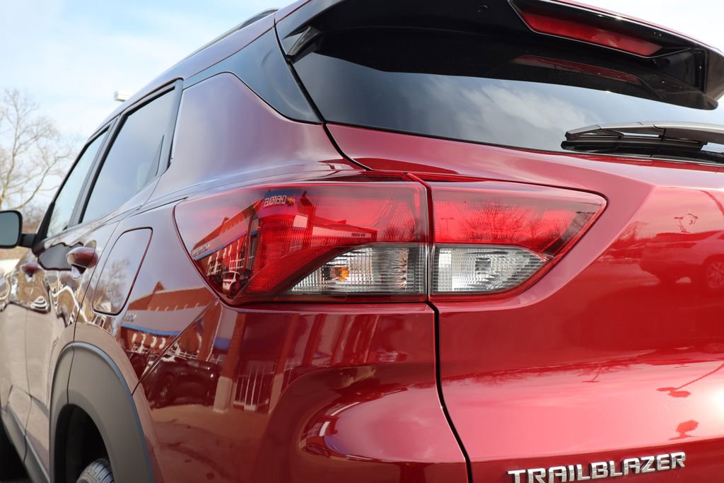 Used 2023 Chevrolet TrailBlazer LT w/ Convenience Package image 28