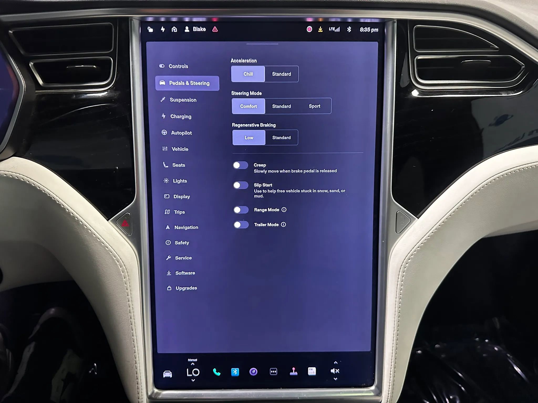 Used 2017 Tesla Model X 75D image 30