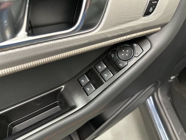 New 2026 Ford Explorer Active w/ Active Comfort Package AWD/4WD image 18