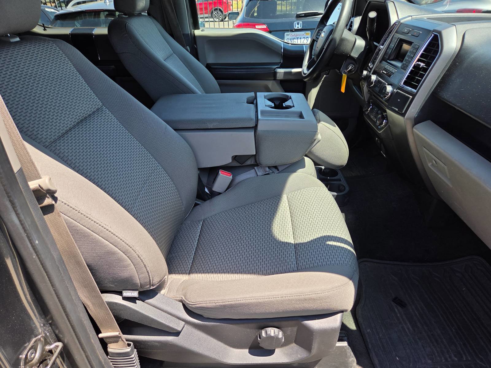 Used 2015 Ford F150 XLT AWD/4WD image 14