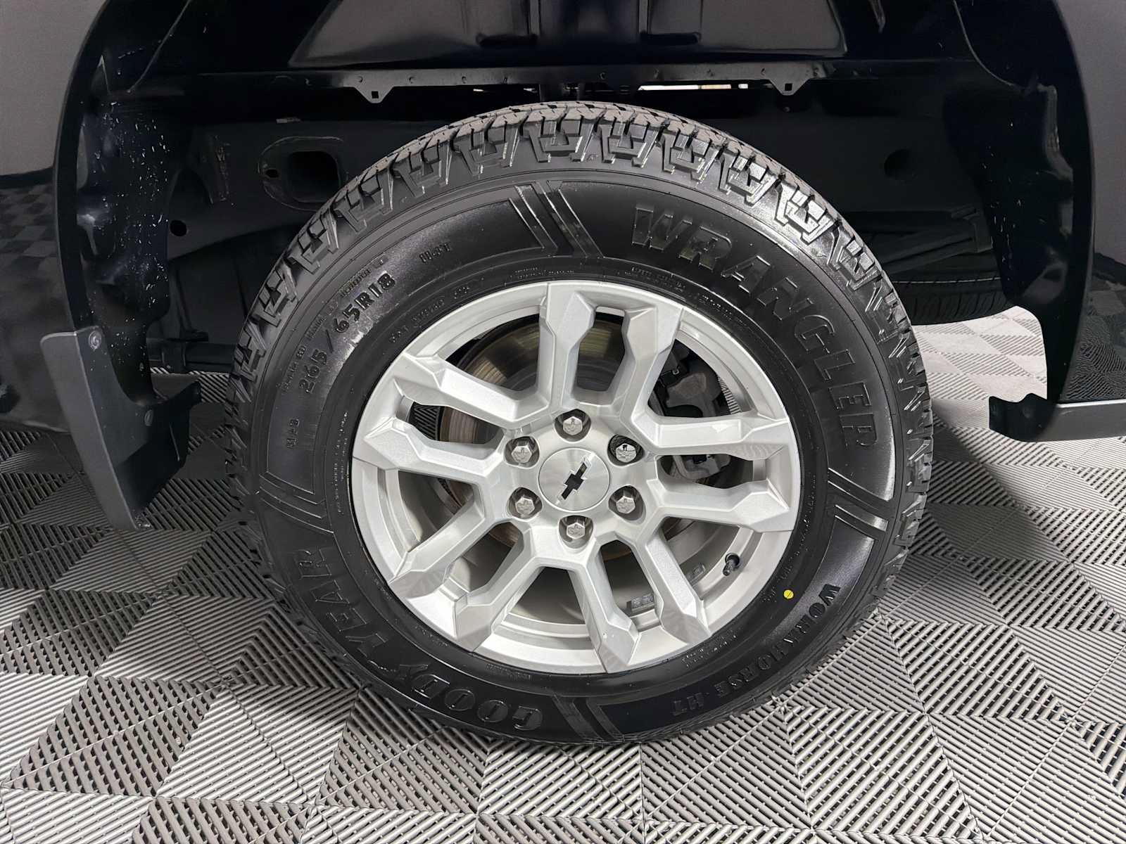 Used 2023 Chevrolet Silverado 1500 RST RWD image 22