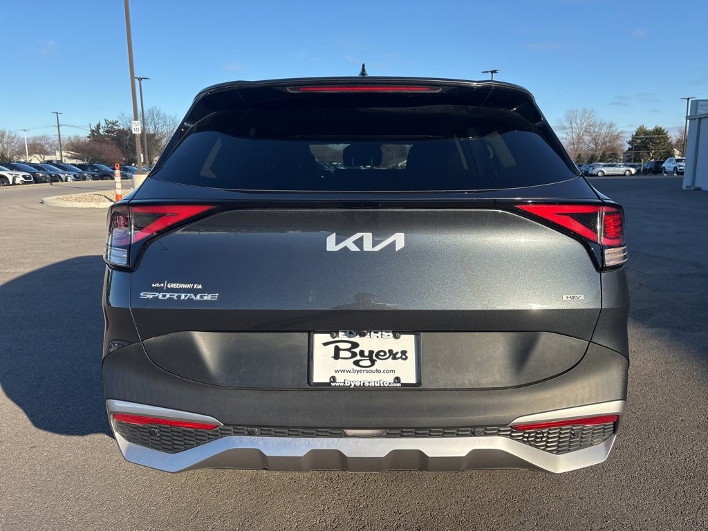 Used 2023 Kia Sportage LX image 4