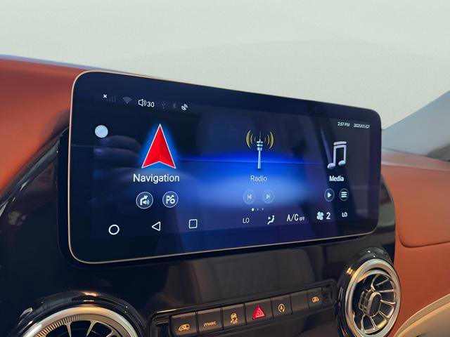 Used 2020 Mercedes-Benz Metris Passenger image 17