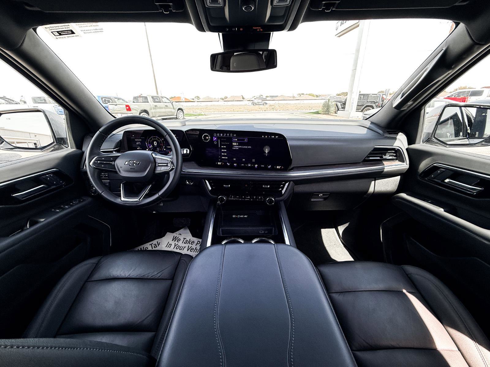 Certified 2025 Chevrolet Suburban Z71 image 10