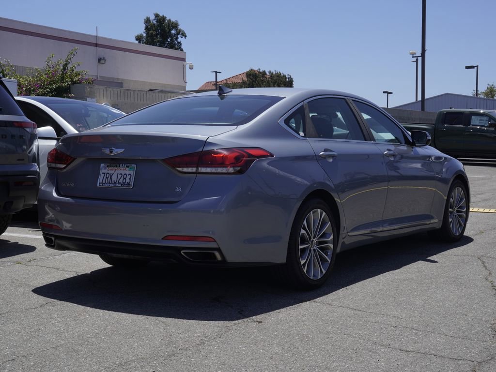 Used 2016 Hyundai Genesis 3.8 RWD image 4
