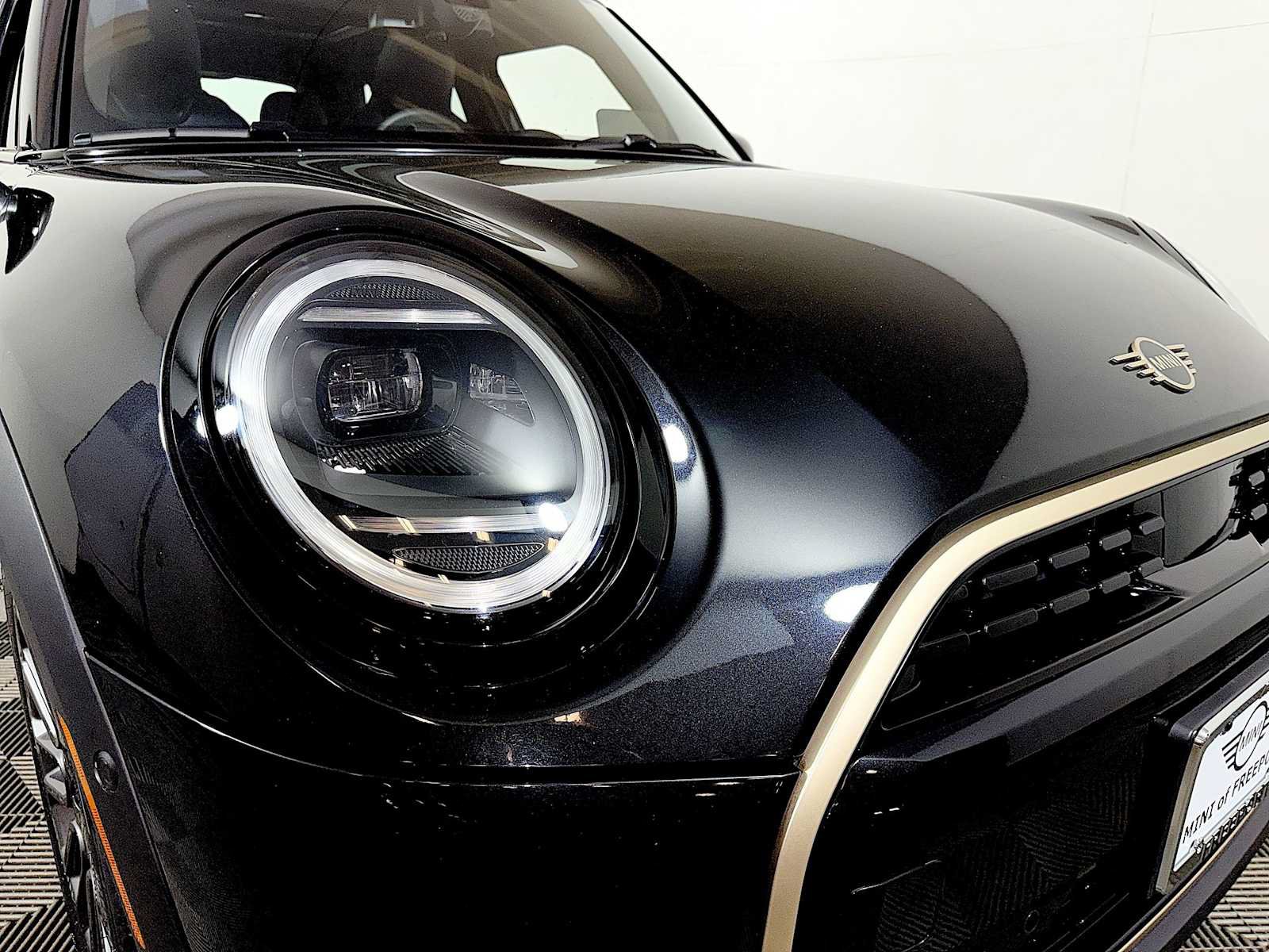 Used 2026 MINI Cooper 4-Door Hardtop FWD image 24